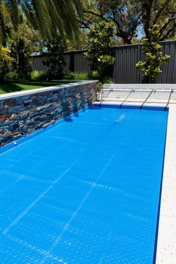 Aquavent Pacific Blue Pool Blanket